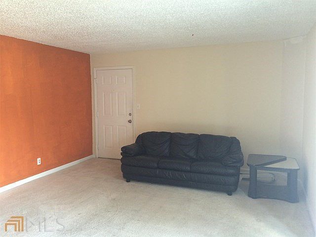 2nd image of 617 Camelot Dr