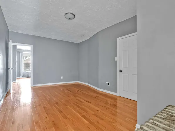 610 Ashford Street image 31 of 32