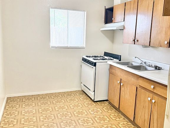 4th image of 319 General Marshall St NE APT 2