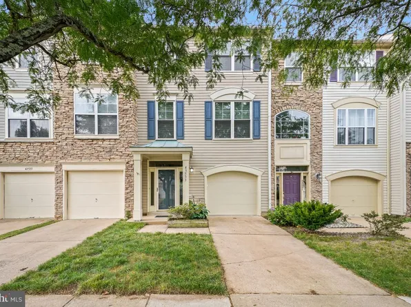 43533 Laidlow St, Chantilly, VA 20152