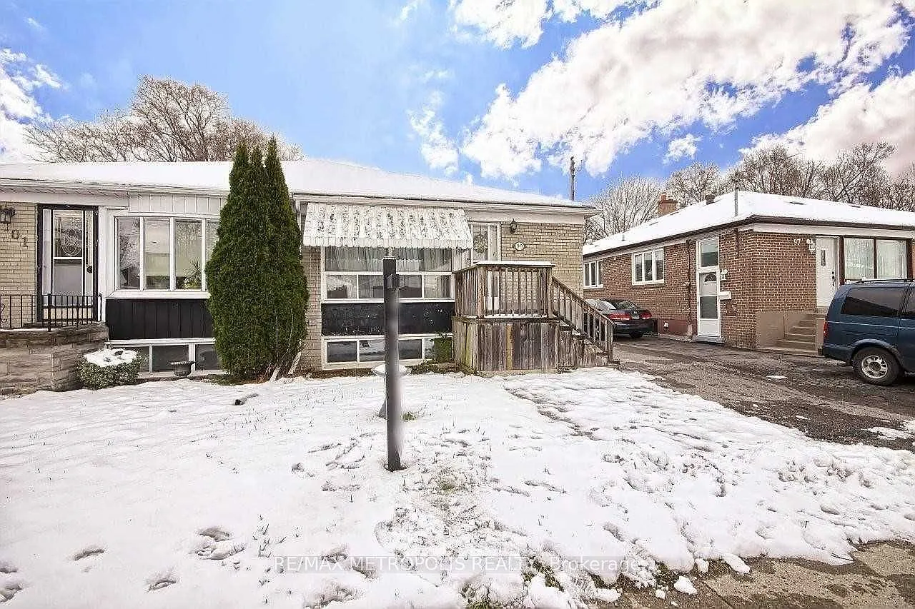 3 bed, $2,400 — Photo 1