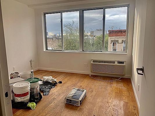3rd image of 287 Stanhope St #4F