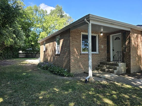 4th image of 12832 W Southview Ave