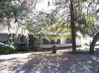 38112 Woodside Ln, Zephyrhills, FL 33542