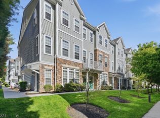 13 Dahlia Dr, New Milford, NJ 07646