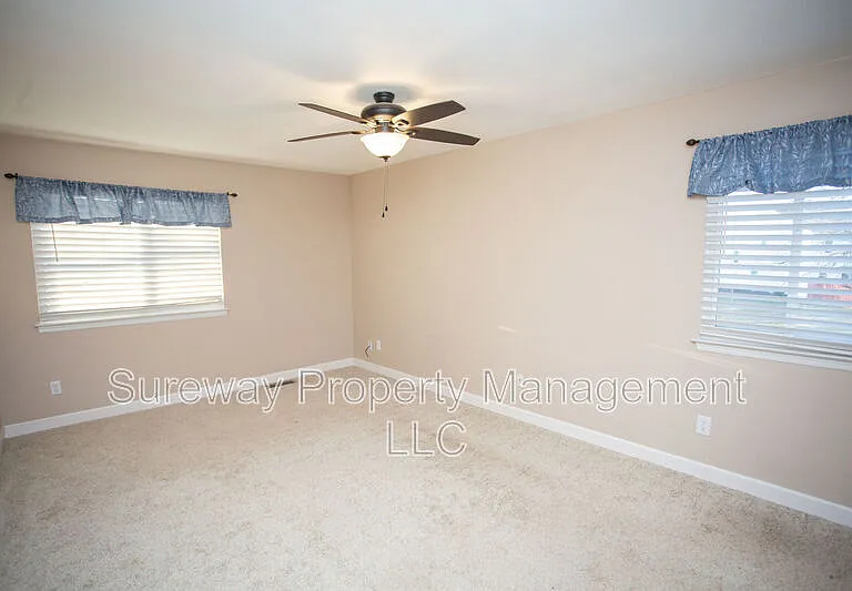 7 Curry Ct — Photo 30