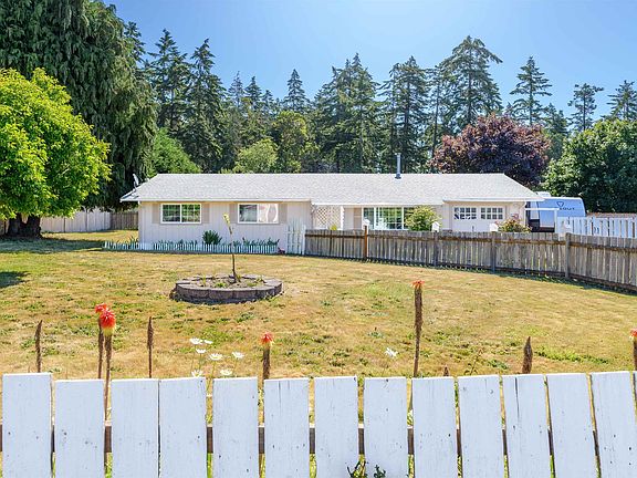 4th image of 70 Ridge Pl
