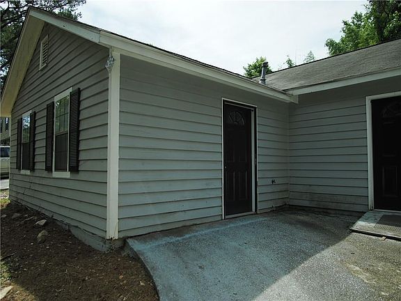 3rd image of 5139 Galbraith Cir