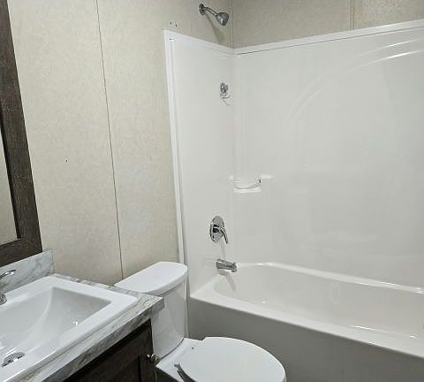 5th image of 4917 Michigan Dr #135