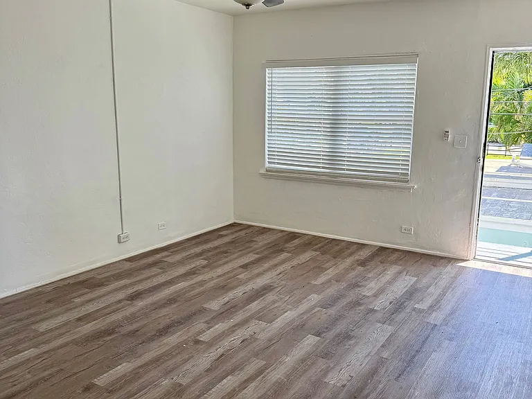 3000 Granada St #4 — Photo 2