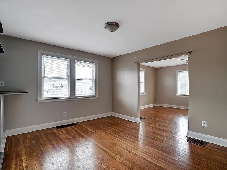 104 Bank Ave #2 — Photo 20