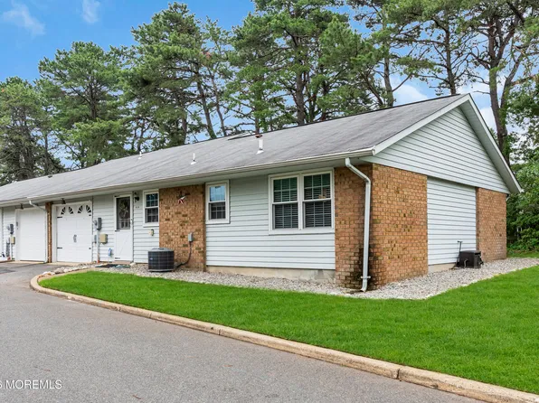 63A Cambridge Circle, Manchester, NJ 08759