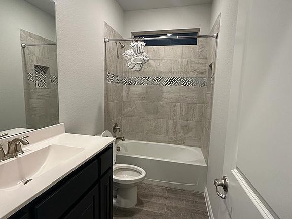 4th image of 15949 Charing Cross Dr