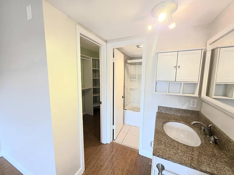 495 SE 8th St #237 — Photo 11