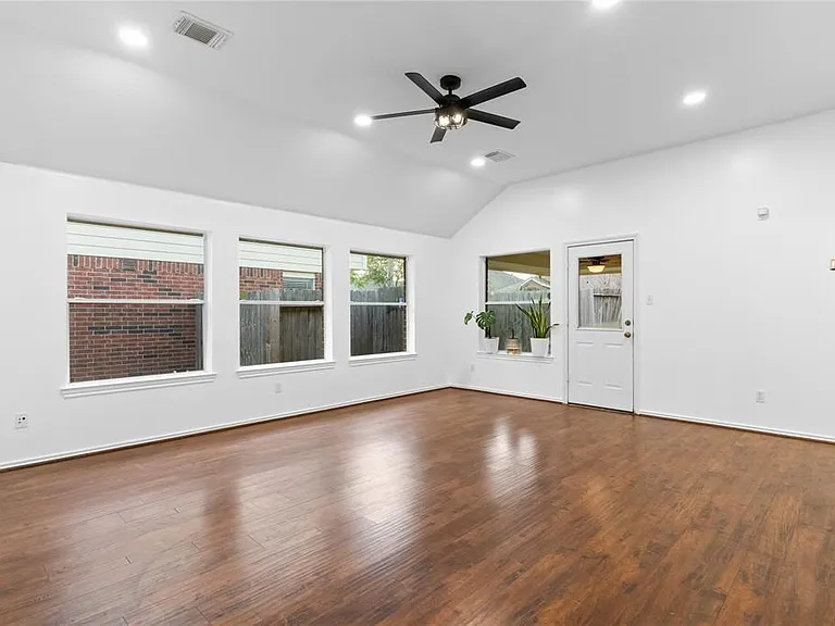 15323 Redbud Berry Way — Photo 6