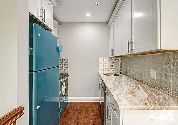 3rd image of 954 Herkimer St #1FF