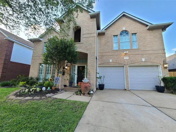 16438 Beewood Glen Dr, Sugar Land, TX 77498