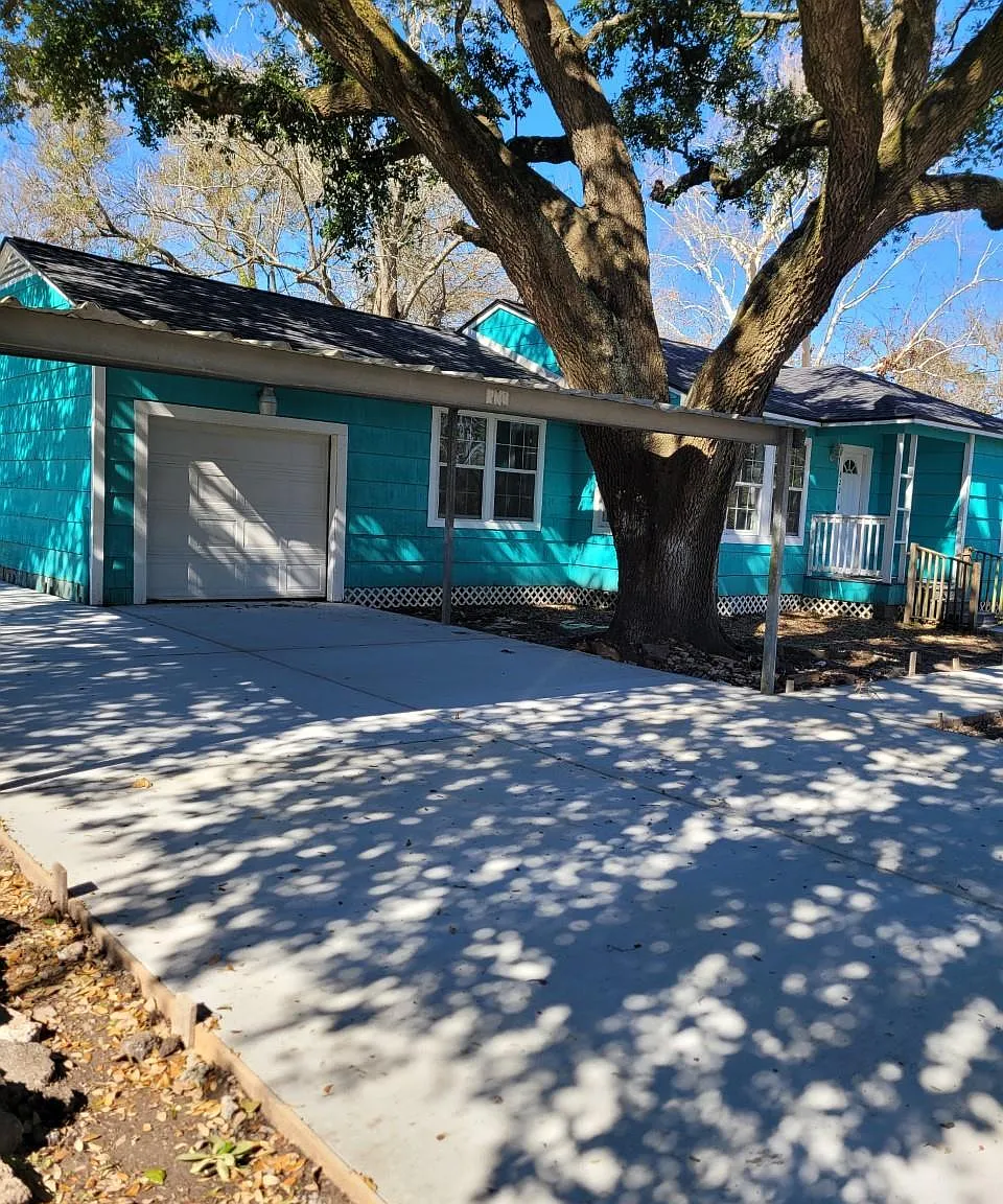 4 bed, 2.0 bath, 1400 sqft, $1,650 — Photo 3