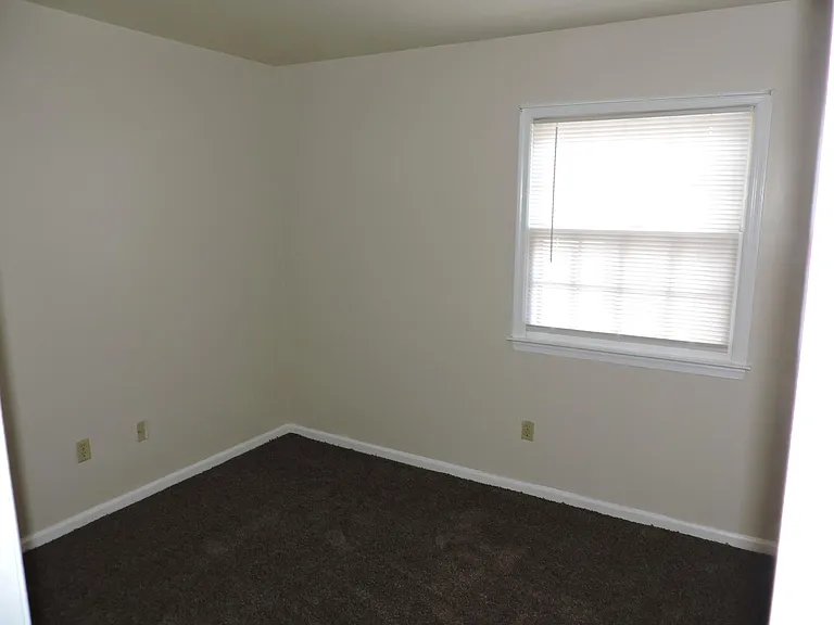 131 Fairmont Dr — Photo 9