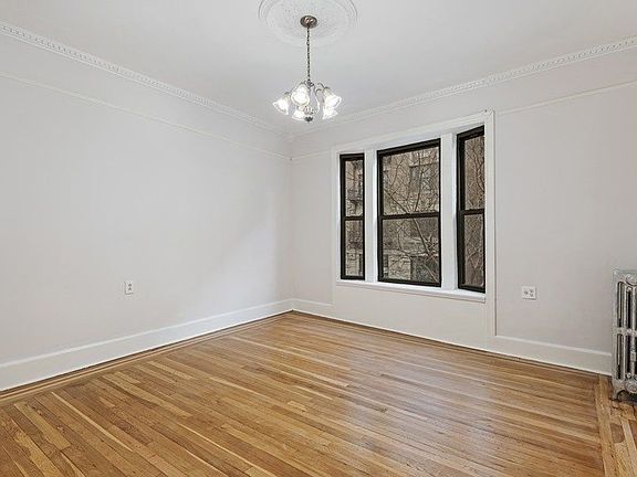 4th image of 48 Pinehurst Ave APT 21