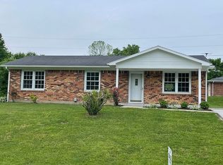 221 Sycamore Cir, Carrollton, KY 41008