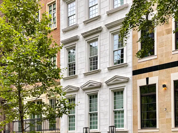 116 East 61st Street image 1 of 17