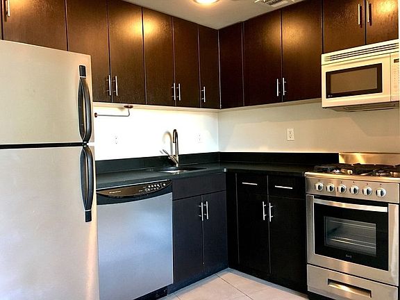3rd image of 1810 3rd Ave APT B7b