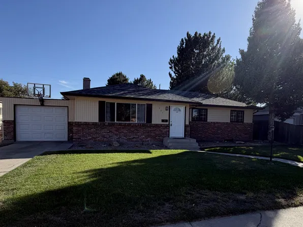 906 Gateway Ave, Fort Morgan, CO 80701