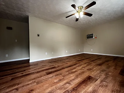 102 Brohard Dr Photo 1