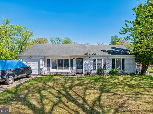 9900 New Orchard Dr, Upper Marlboro, MD 20774