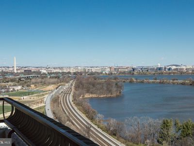 1300 Crystal Dr APT 1702S, Arlington, VA, 22202