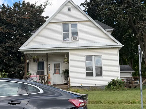 608 E Calhoun St, Macomb, IL 61455
