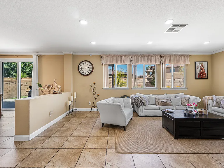 44256 Dahlia St — Photo 34