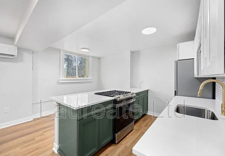 1663 N Gilpin St #2 — Photo 7