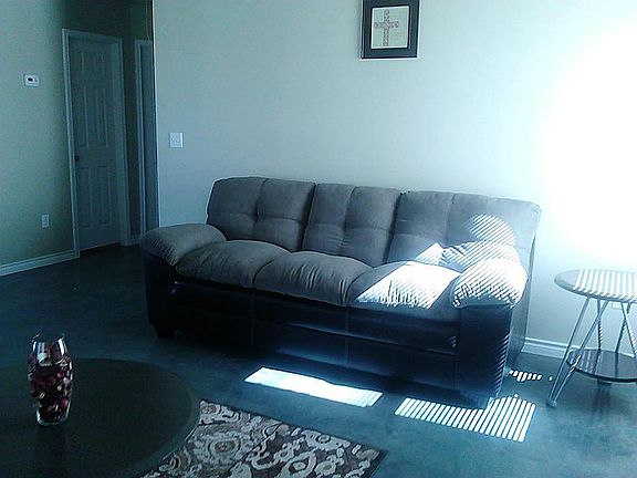 4th image of 1008 W Toledo St