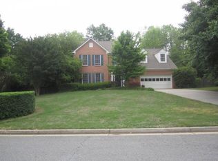 215 Wood Shoals Ct, Alpharetta, GA 30022