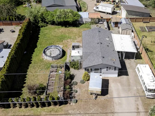 633 Barriere Lakes Rd, Barriere, BC V0E 1E1