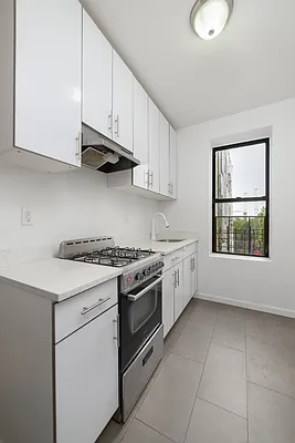 Rented by Keller Williams NYC | media 13