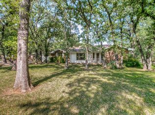 1030 Reese Ln, Azle, TX 76020