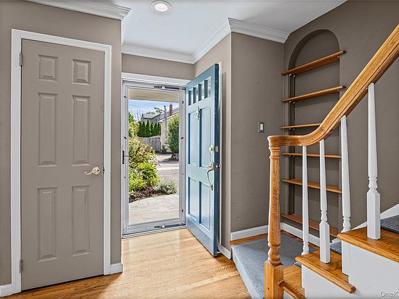3rd image of 17 Sea Ridge Court
