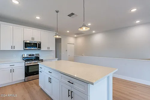 1840 E Monterey Way #14 Photo 1