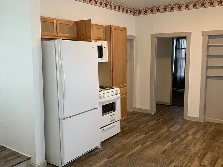 523 E 100 N — Photo 12