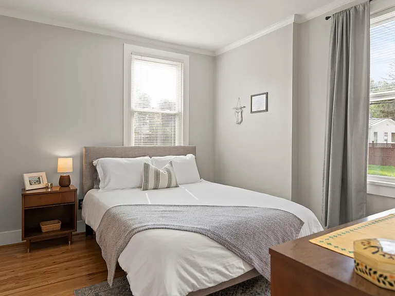 123 W Circular St #1 — Photo 10