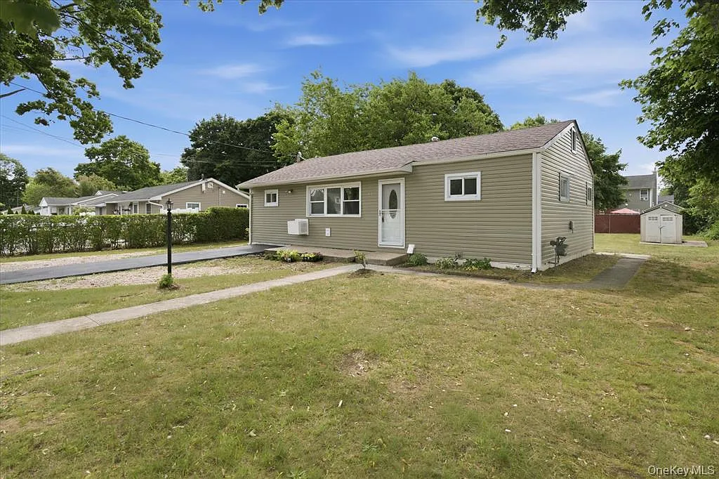 6 bed, 880 sqft, $5,000 — Photo 1