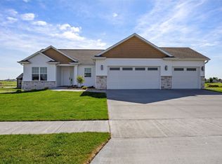 3461 Winchester Dr, Marion, IA 52302