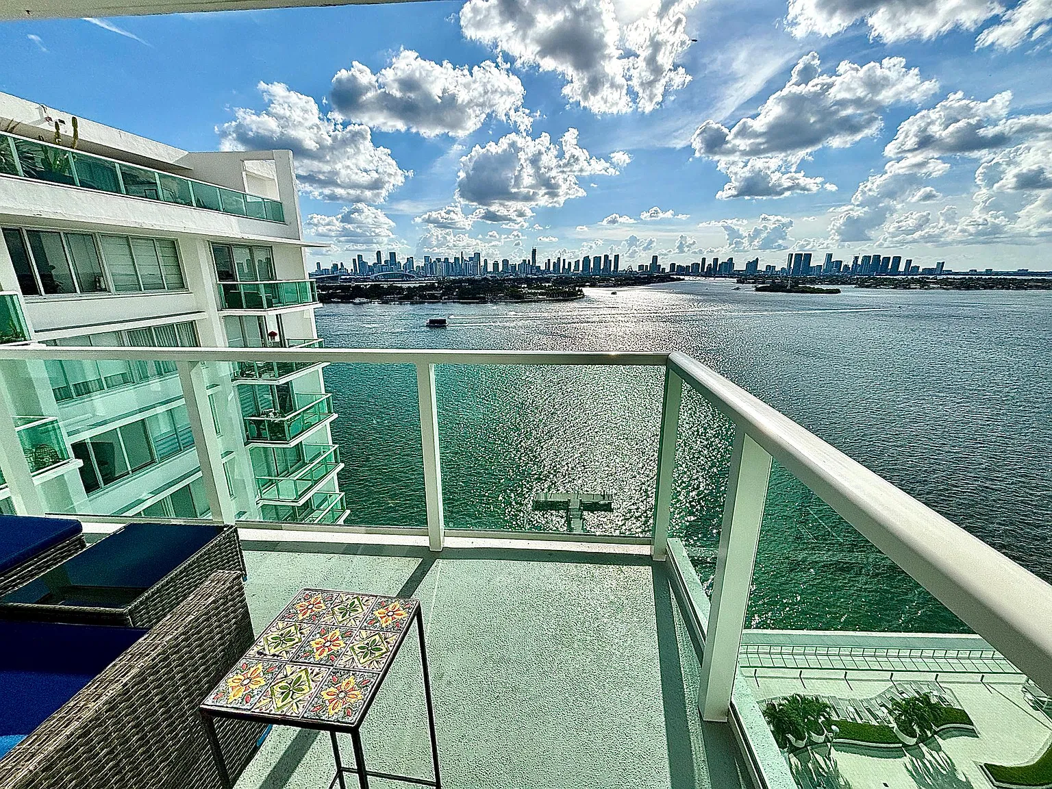 Mirador 1000 — Photo 2