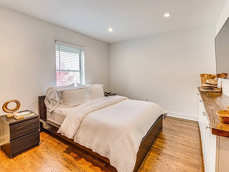 200 Woodbine Dr — Photo 11
