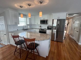 23 Bennett Rd, Watertown, MA 02472