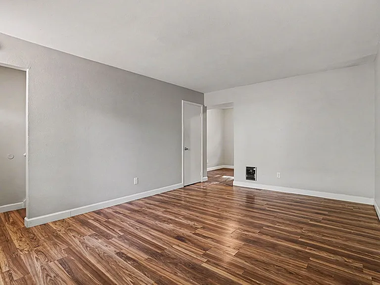 444 Garland St #3 — Photo 7