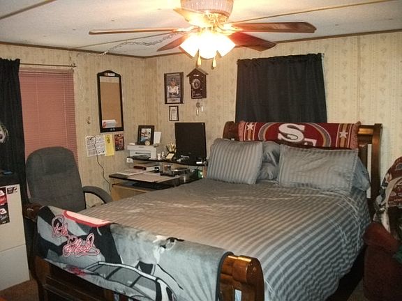5th image of 10784 Hiawatha Dr